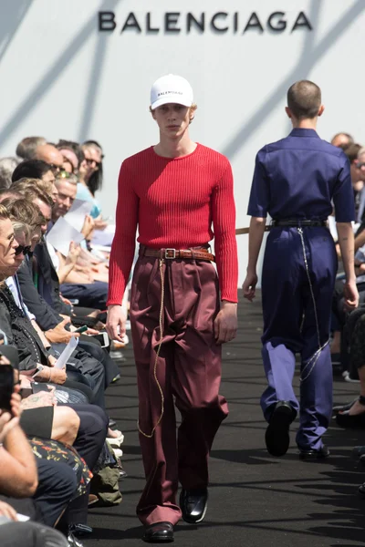 Look 21